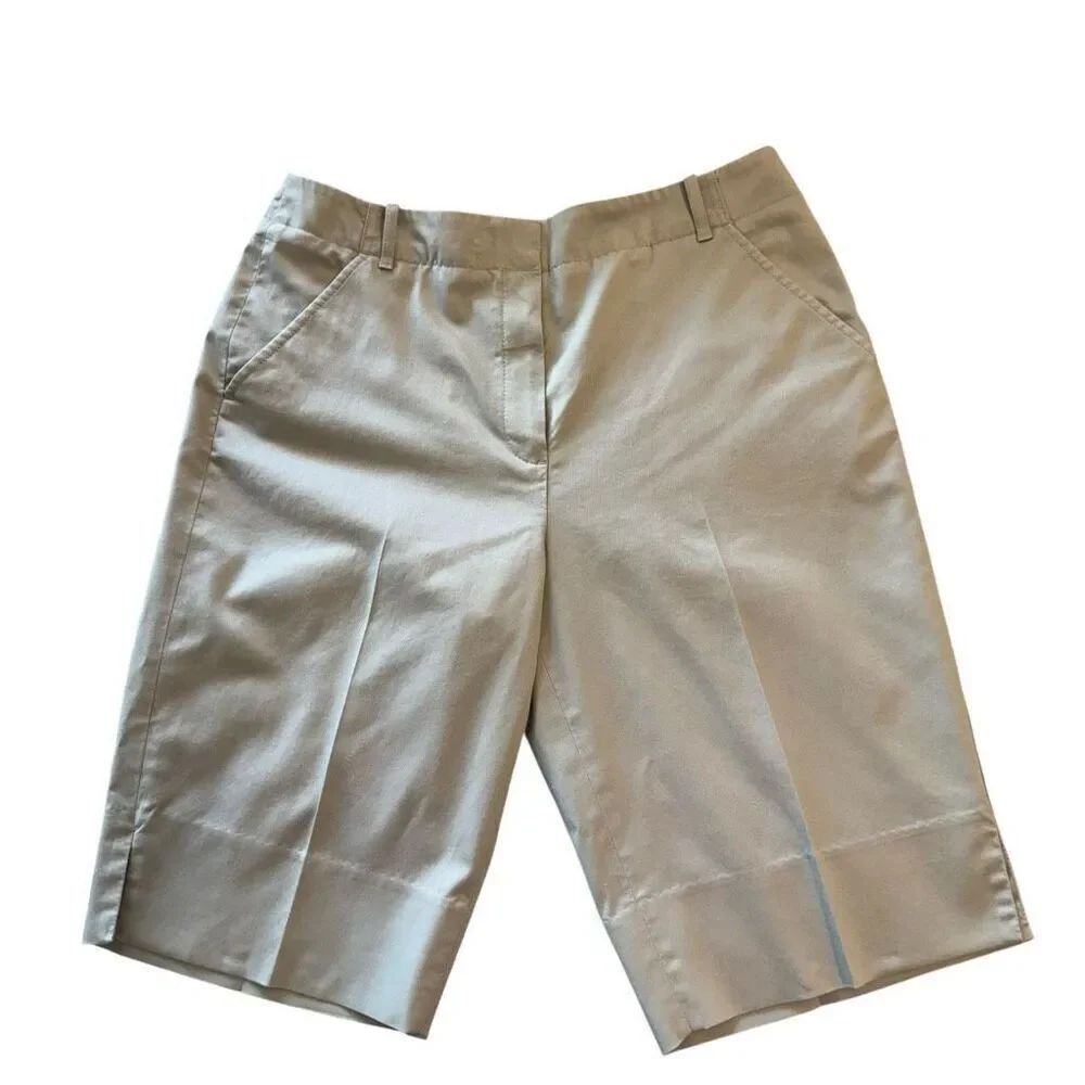 Foxcroft wrinkle free khaki shorts size 8